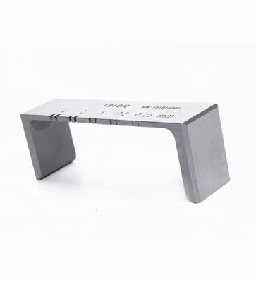 Levelling Applicator Evaluating The Liquid Coating In A Horizontal State