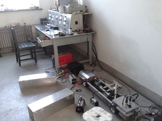 Controlled By PLC X - Ray Pipeline Crawlers 250Kv 17Ah Ndtpipeline Crawler X-Ray Machine